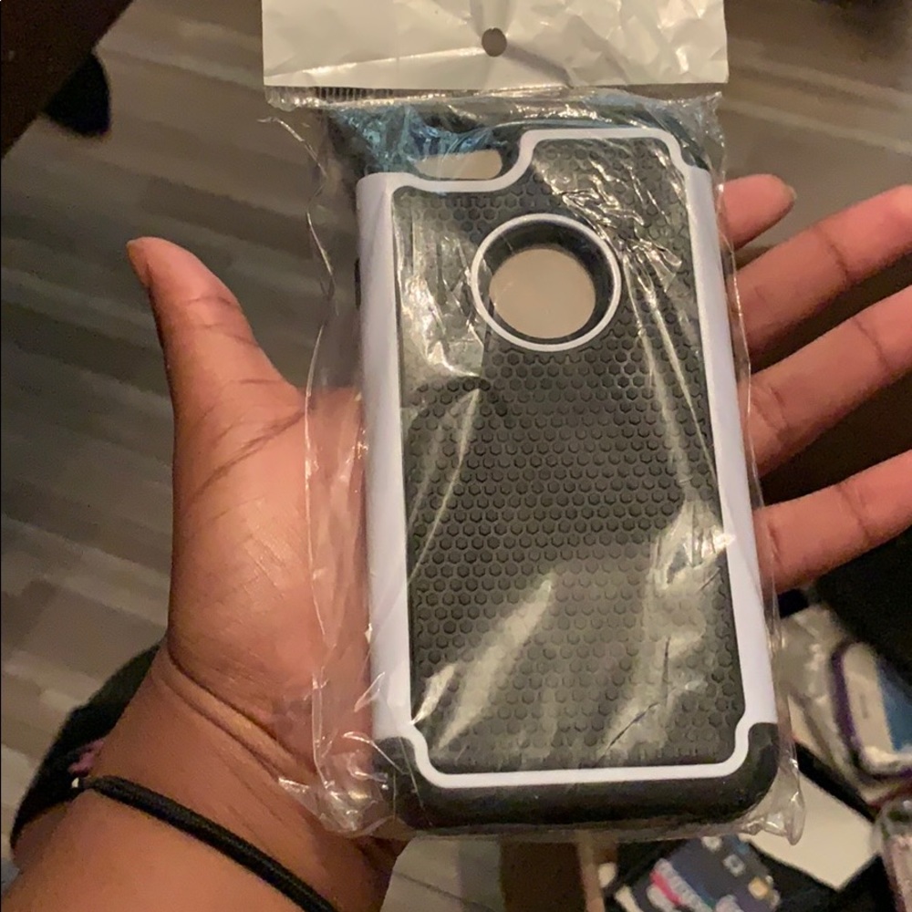 Case - Picture 2 of 2